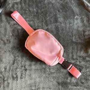 Belt Bag Color Pink